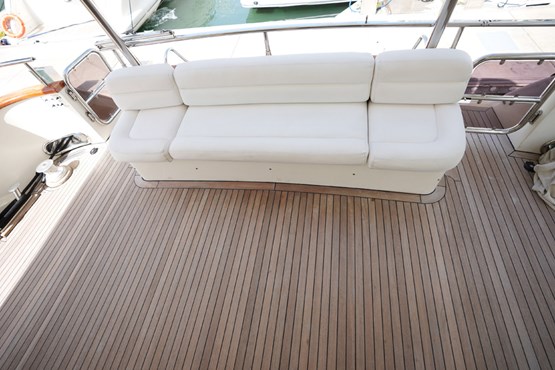 Azmiut yacht 80ft |AED1040/Hour